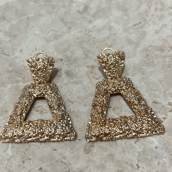 Zara Geometric Textured Earrings - Picture 2 of 5